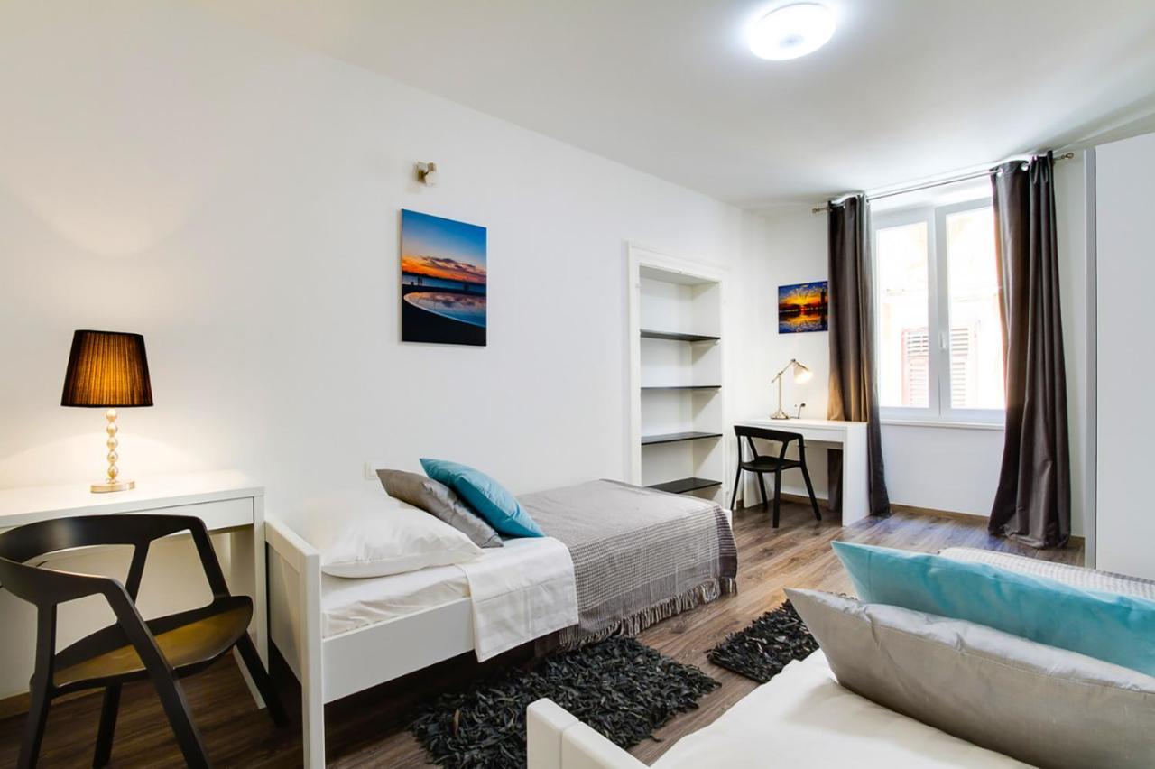 Divinity'S - Old Town Center Apartman Zára Kültér fotó